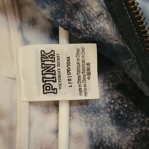 PINK Cropped Hoodie - Picture 7 of 8